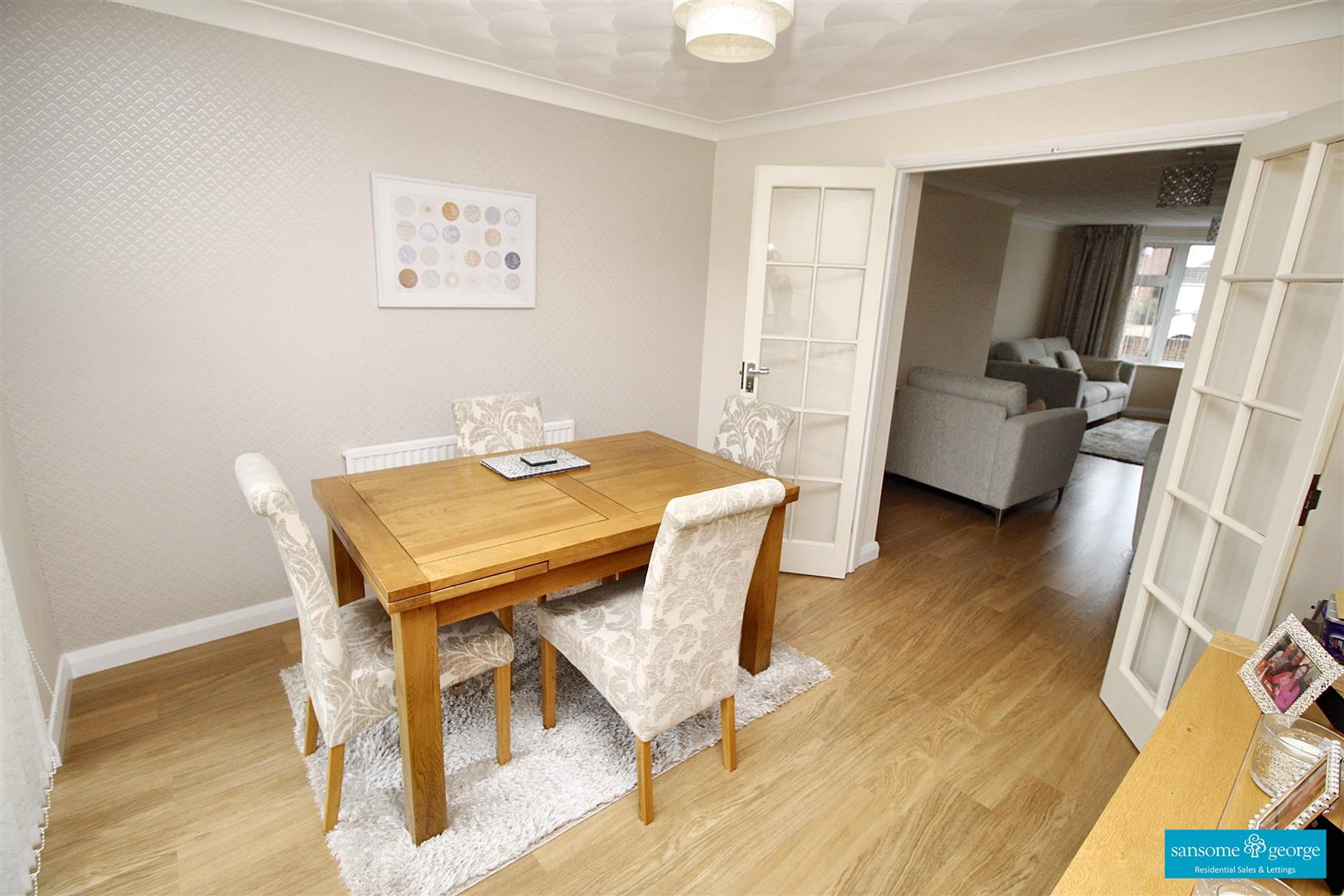 Compton Avenue, Tilehurst